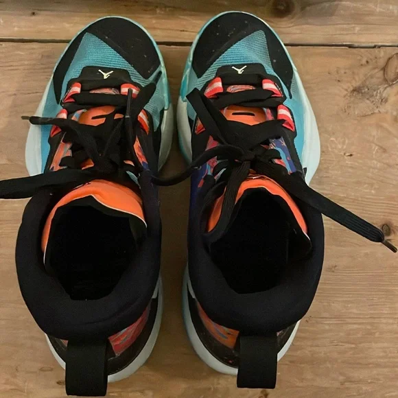 Jordan Kids Sneakers in Vibrant Orange and Blue - Picture 5 of 7